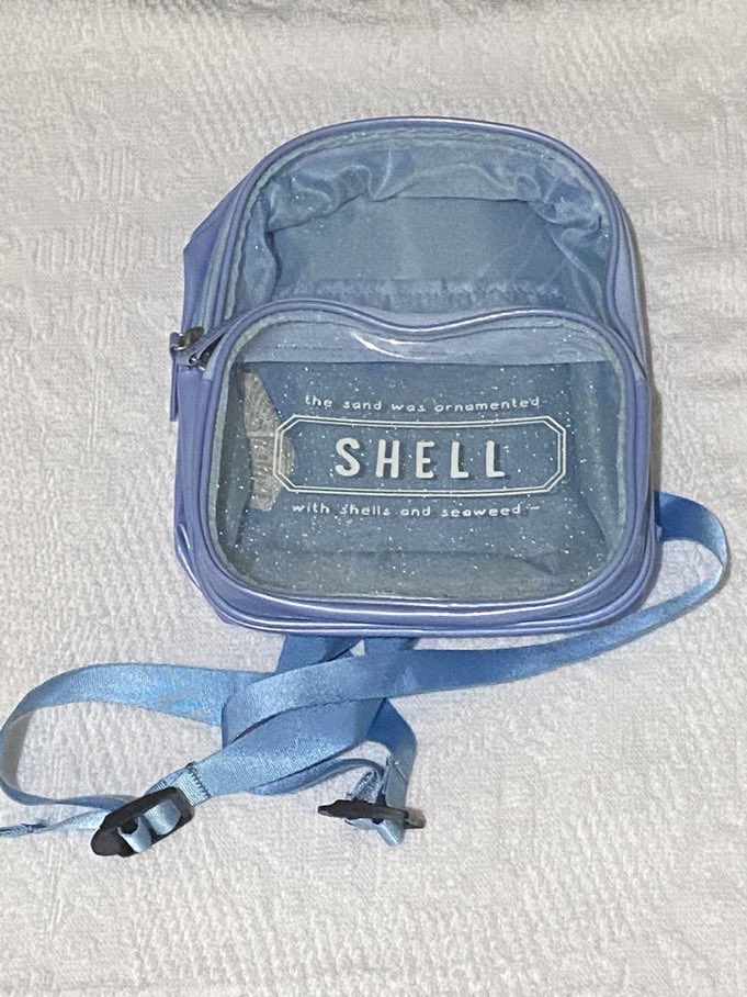 dobhao_o's tweet photo. halo semuanya aku jual tas miniso shell ini harga 65k aja belum pernah di pake sama sekalii, dom bogor yaa. yg mau boleh dm aja buat link oren nyaa, makasih banyak🫰🏻 https://t.co/DsF6RBotLW