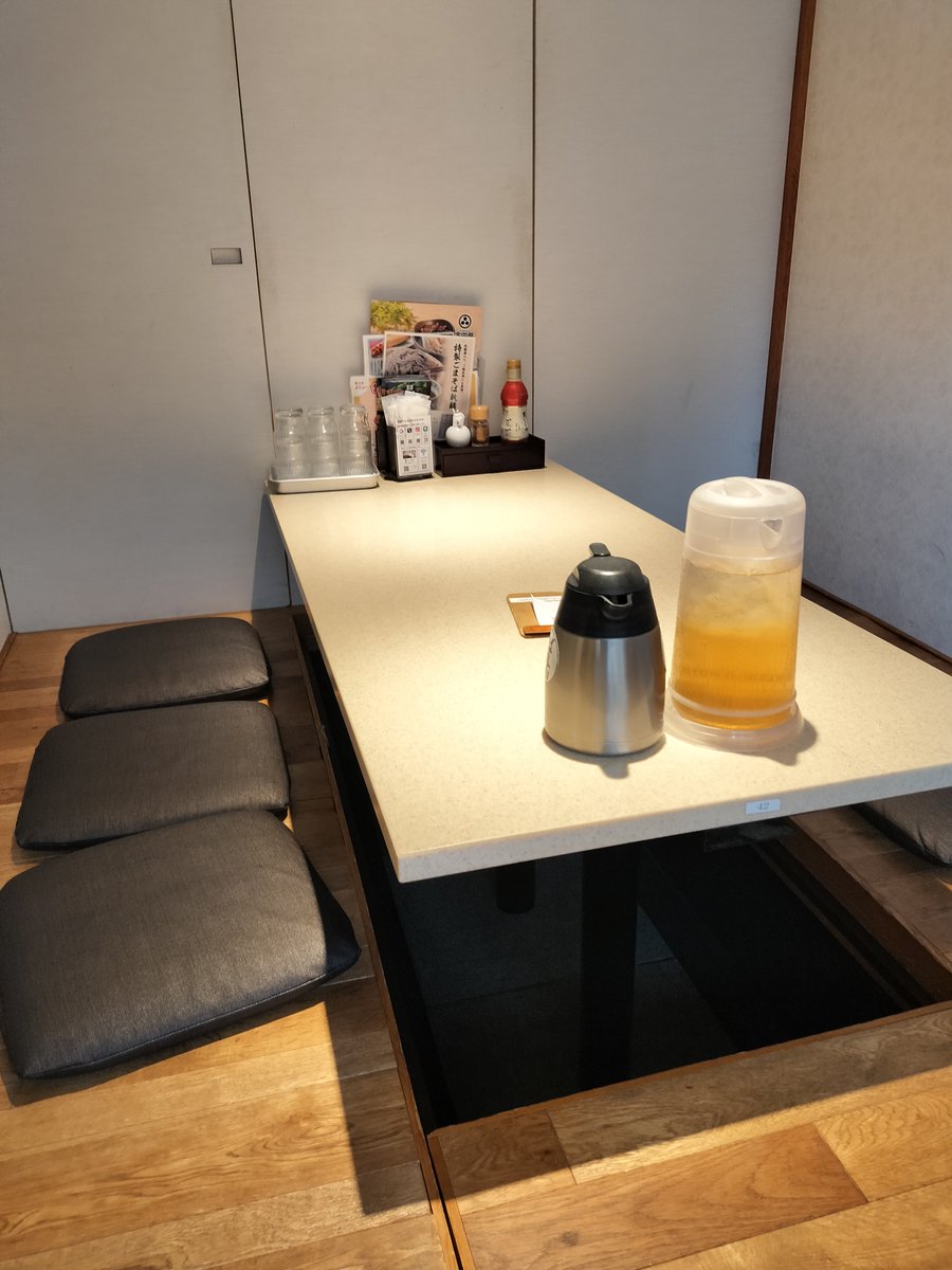 mousouryoko's tweet photo. 北前そば高田屋 烏山店
場所　千歳烏山
ジャンル　そば

味　3
ボリューム 3
値段　3

🍁ランチは様々なそばとセットが選べる
🍁そばは本格的でおいしいので、気軽に食べたいときによい
🍁店内も広いので使い勝手がよい！！

https://t.co/xXfFrqwnat

#千歳烏山　#そば https://t.co/dMsGkcvQEP