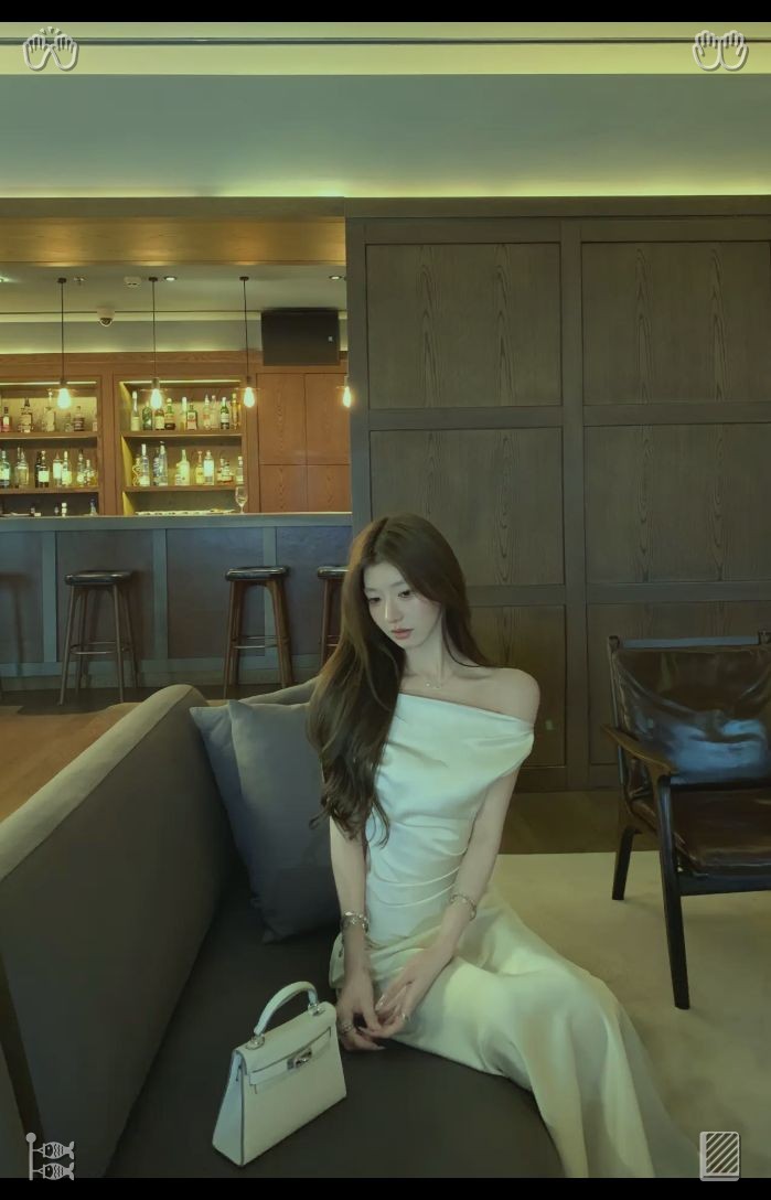 angryjaay's tweet photo. 🎹Vegetable Soup The soup is brought to you warm Clara grinned as she typed her reply: “Nine works great. I’ll be all set. I’ll be dreaming of you as well, my darling. Sleep well, Eli. Love you.” With that, she placed her phone aside, shut her eyes, and basked in a sense of https://t.co/cK3Iy4tJra