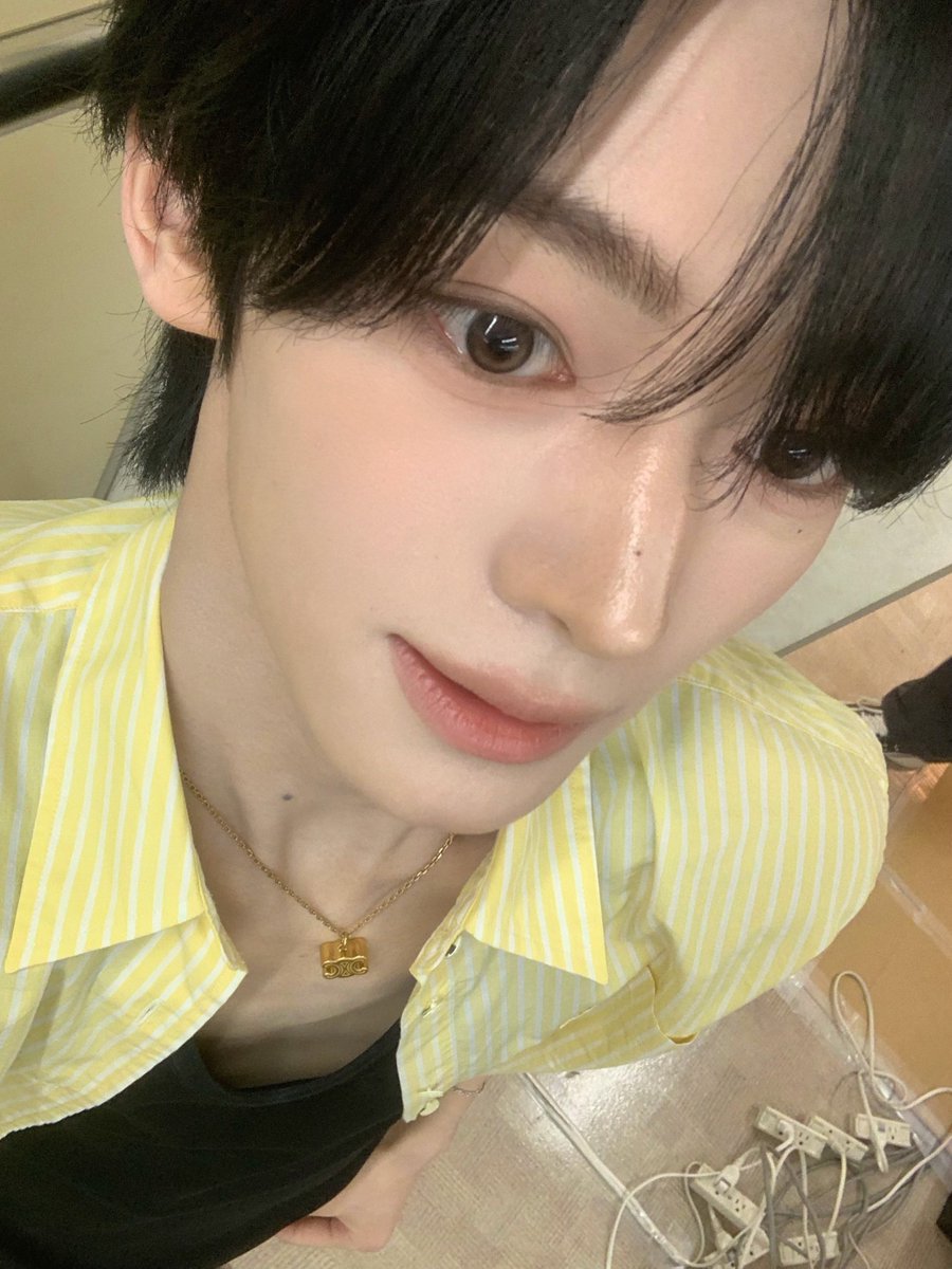 TWSLATION_'s tweet photo. [260905] #HANJIN WV POST

🐰: Kobe Day 2 as well 💛💛💛

#한진 #TWS #투어스 @TWS_PLEDIS https://t.co/qt8c9DF4iw