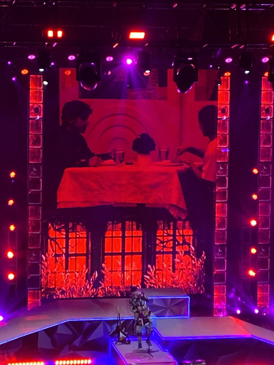 intowaynona's tweet photo. YANIG BUONG NFT SA MULTO MO HEATH!!

ITS HEATHS TIME
#HMJLiveInConcert https://t.co/gKaHXsSZPR