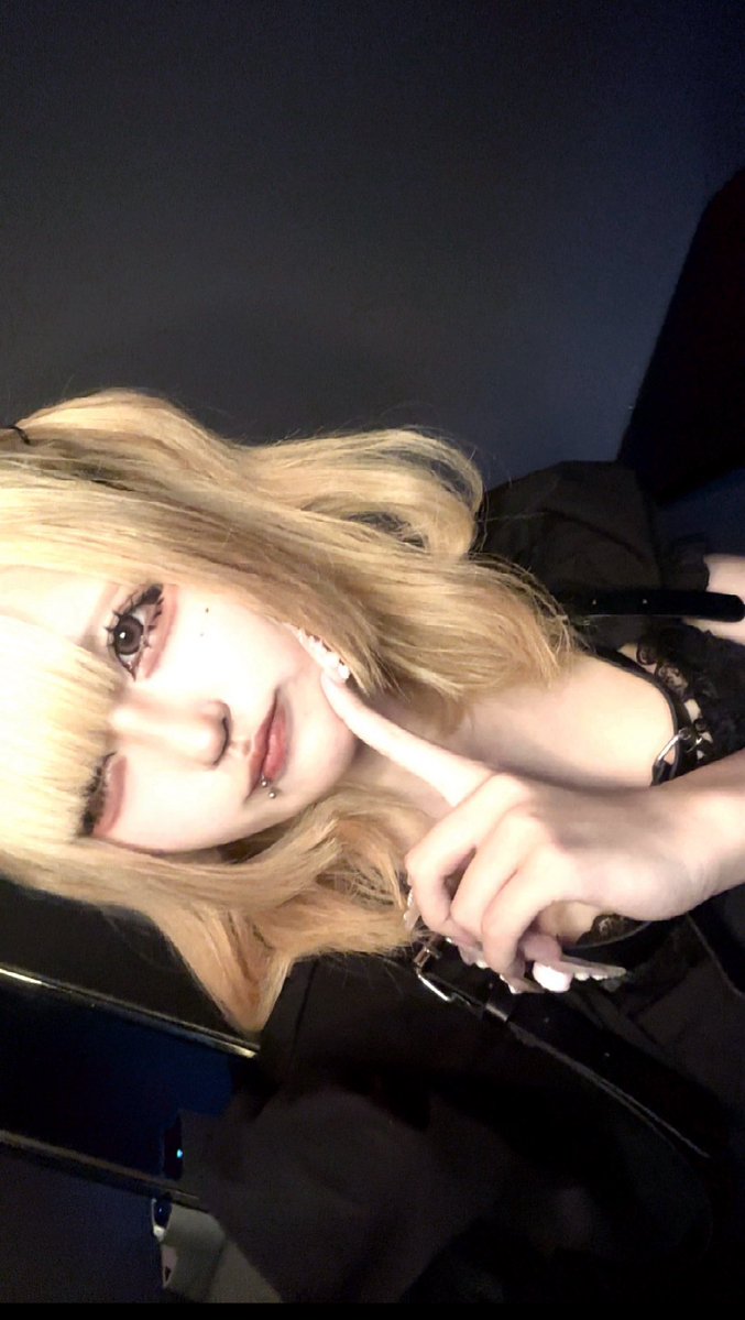 41__nya's tweet photo. いるよ！！！土晩会えるのだれ！！！
超超超待ってますよ

📍東心斎橋2-4-29 周防町ギャラクシービル9F

⬇️遠隔⬇️
https://t.co/W2LoDR1ODe https://t.co/jx6HzwmDHO