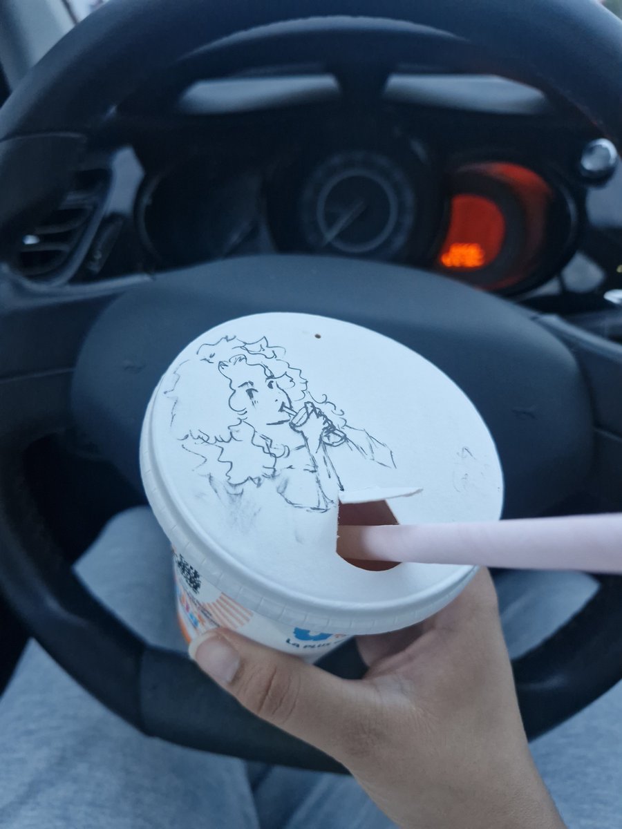 Miromii_'s tweet photo. I always forget to post my doodles here
Anyways, doodle on my drink! https://t.co/eZSIYwz1bf