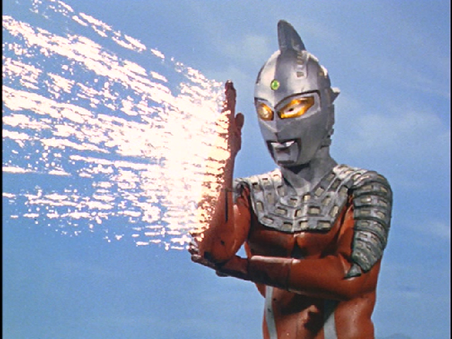 tdgsma63842's tweet photo. #特撮トリビア 
#ウルトラマン
ウルトラマンアグルの口元のデザインはウルトラセブンのBタイプをイメージしている。 https://t.co/aKFSVz6tbg
