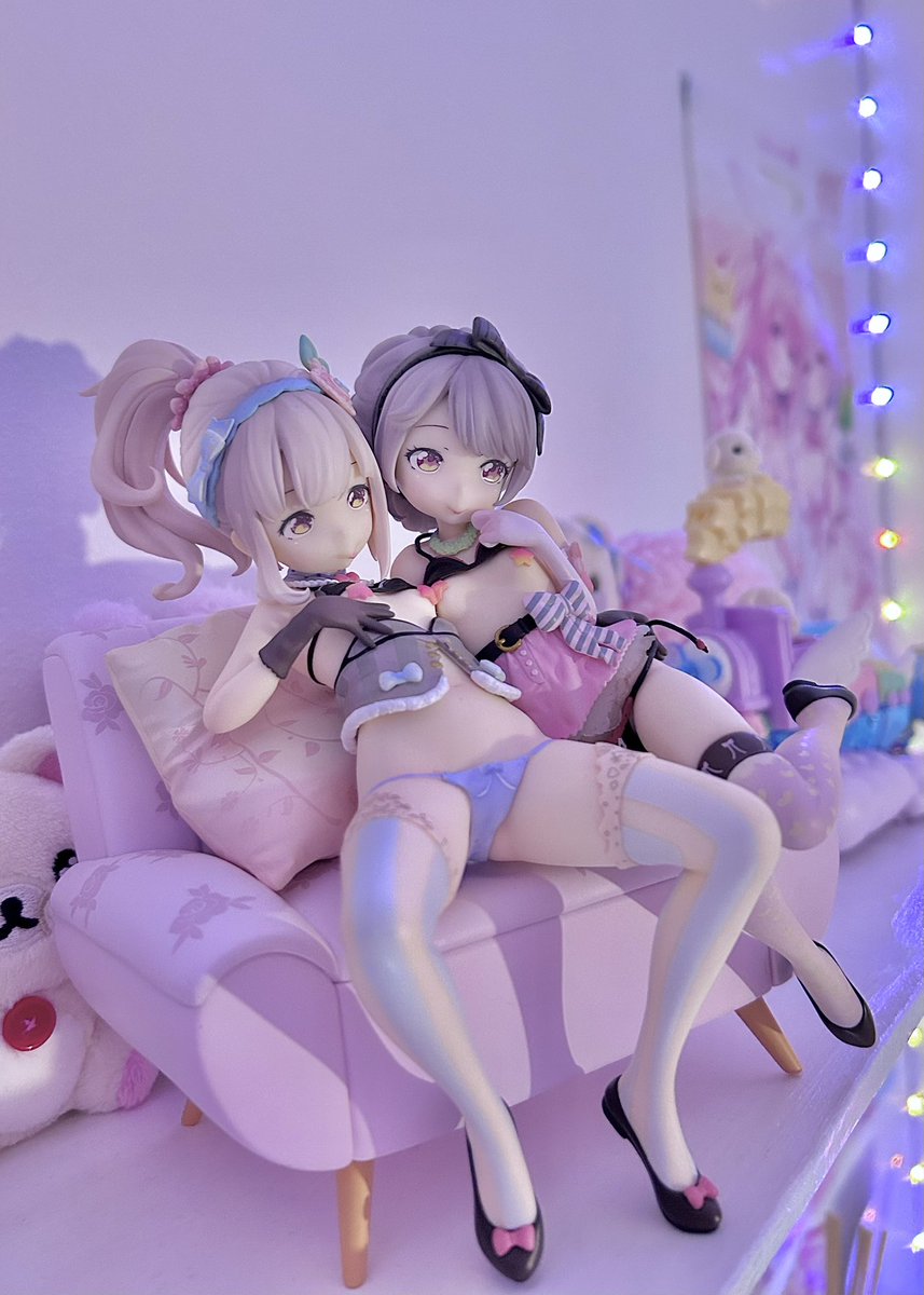 lettrsfrmkodoku's tweet photo. riina &amp; saaya 1/6 by henreader 🍩 https://t.co/ZwofgE1RHv
