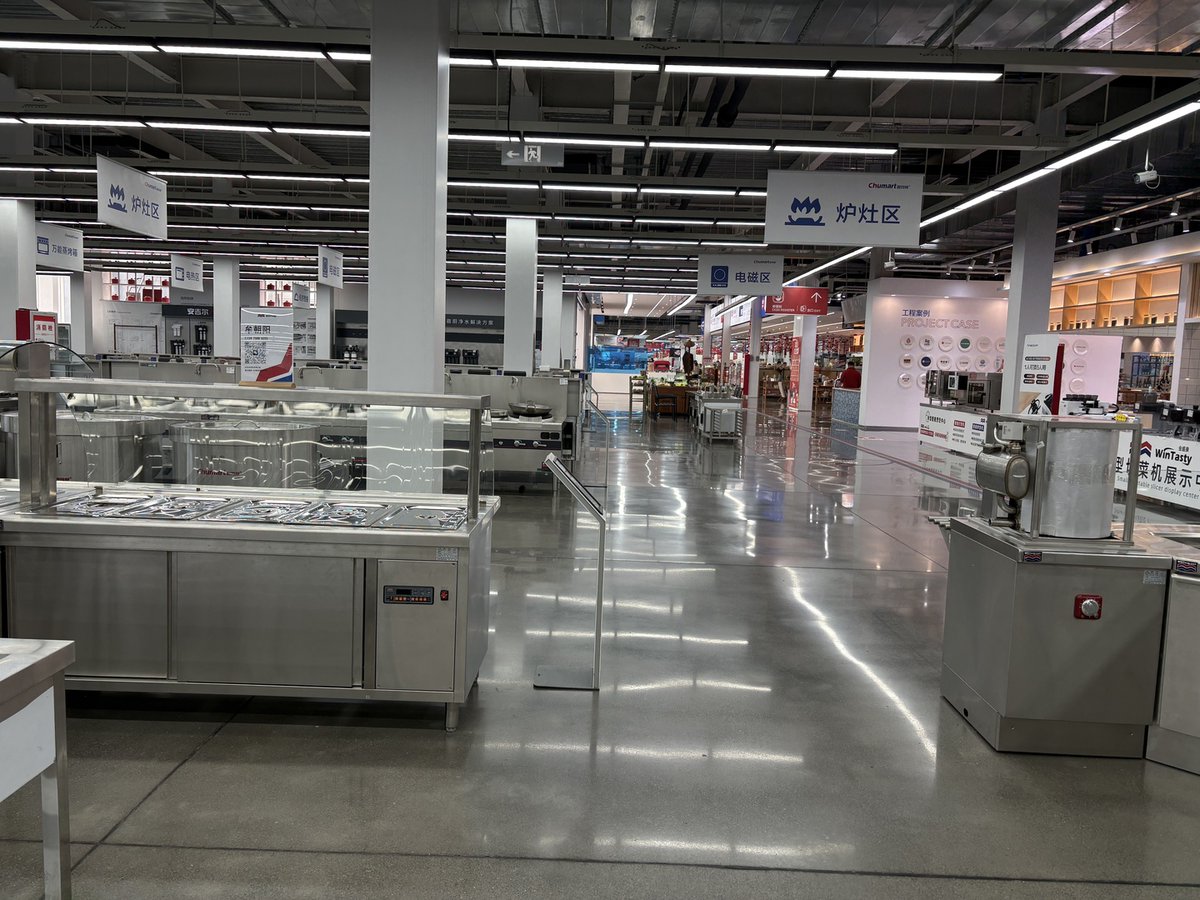 sen_fu30167's tweet photo. Discover our commercial kitchen equipment showroom! Explore a full range of stoves &amp; induction solutions—perfect for canteens, hotels, &amp; catering projects. Inquiries welcome! 🔧👨‍🍳 #CommercialKitchen #Hospitality #fyp #foryou https://t.co/jl03x5bVCV