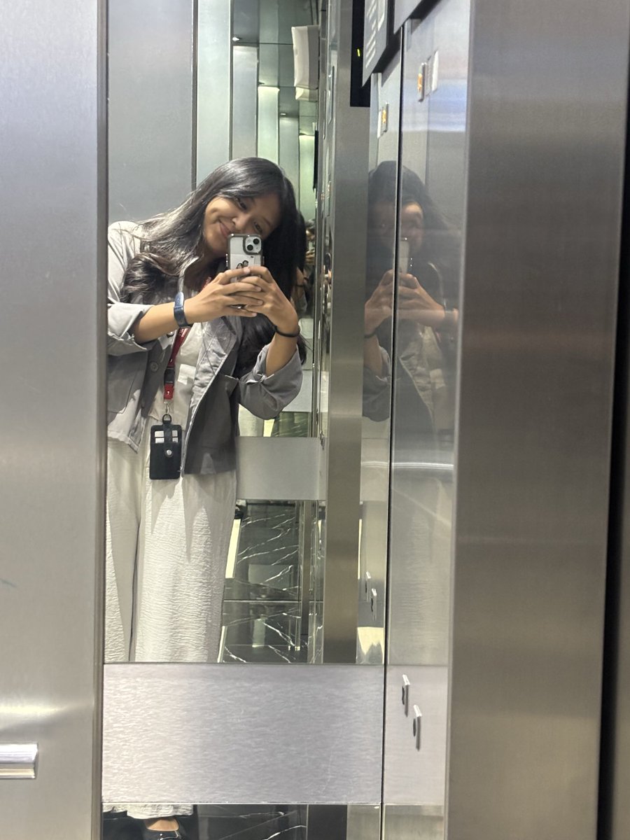DRetnoayu's tweet photo. It was a year ago https://t.co/OZekI39c3Q