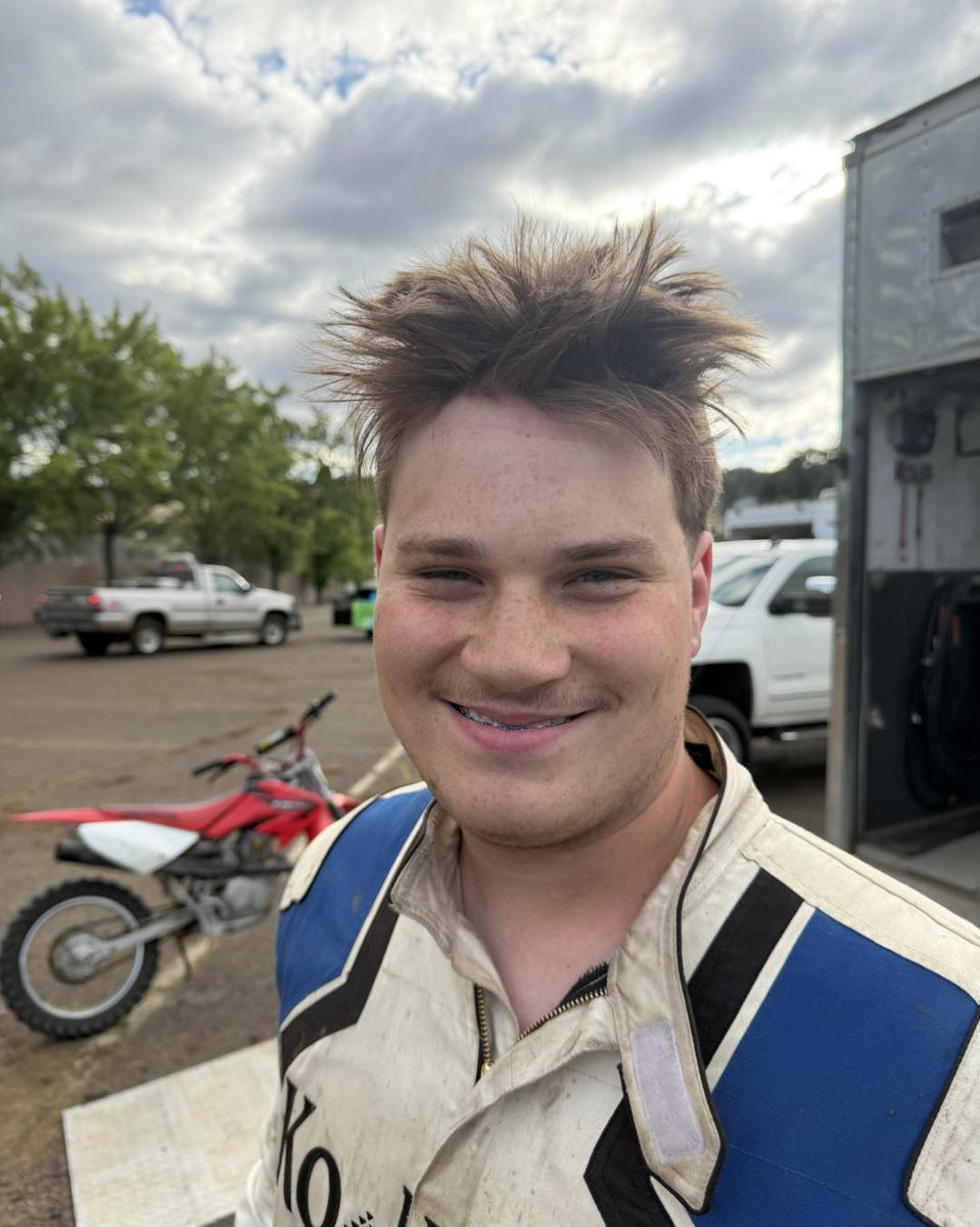 MaliaConoley's tweet photo. What it looks like when you lay down quick times! Thank you to all our sponsors for making this possible. It’s going to be a great weekend of racing! Watch it live at fastfour. tv. https://t.co/pqTjV58mwh