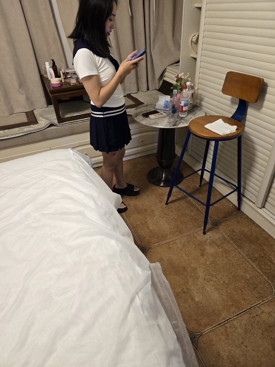 kexi027's tweet photo. 19岁 少女 https://t.co/iwUgiaUHgJ