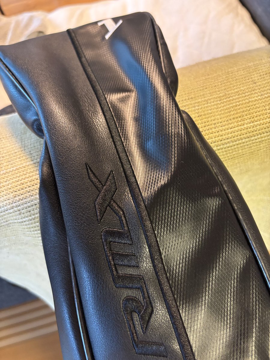 manami406's tweet photo. 今は亡きYAMAHAの1W⛳️
残り物には福があるかな
初打ちです😆

#RMX 
#DD-1 
#YAMAHA https://t.co/67GYfVGxha