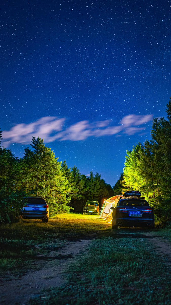 ZeynepCakmlvuu's tweet photo. Woke up to crisp mountain air and a sky full of stars at our campsite this weekend. No alarms, just fireflies and quiet laughter—this is the kind of reset we all need. https://t.co/ZQakxMvs4B