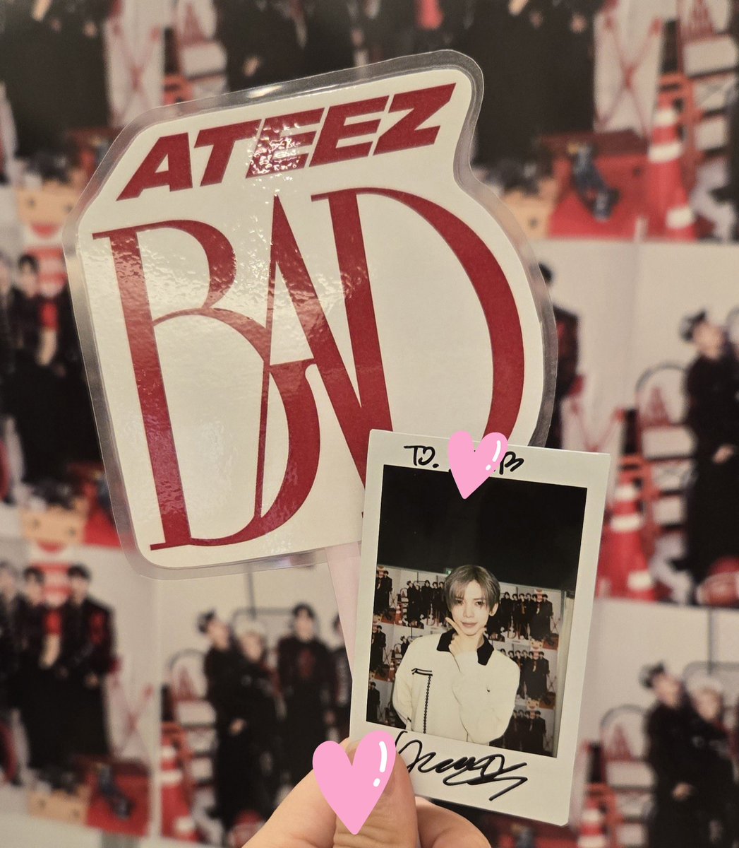maaami_12_16's tweet photo. ATEEZ BAD リリイベ 大阪
ヨサン キャプチャーモーメント

思ったより時間長くていっぱい話せた😍
名前書いてくれるの嬉しいなぁ♥️
｢멋지게✨️｣ってお願いしたら｢알겠어ㅎㅎㅎ｣って張り切ってやってくれた笑！
最後グータッチ👊までしてくれて😭♥️
来月の東京イベまで待てない笑！ https://t.co/CfpkWDGz2i