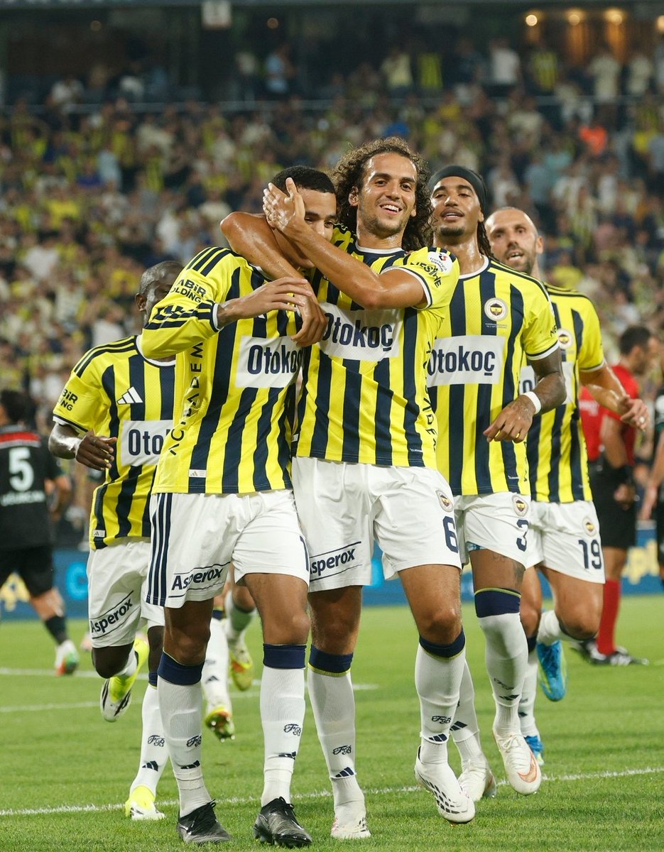 1907Bros's tweet photo. 🔥 #FenerinMaçıVar

⚡️ TEK HEDEF GALİBİYET! 🙌

🆚️ Beşiktaş
🏟 Chobani Stadyumu
🕗 20.00

🟡🔵 BAŞARILAR FENERBAHÇE! https://t.co/Sqb4jo3Lsy