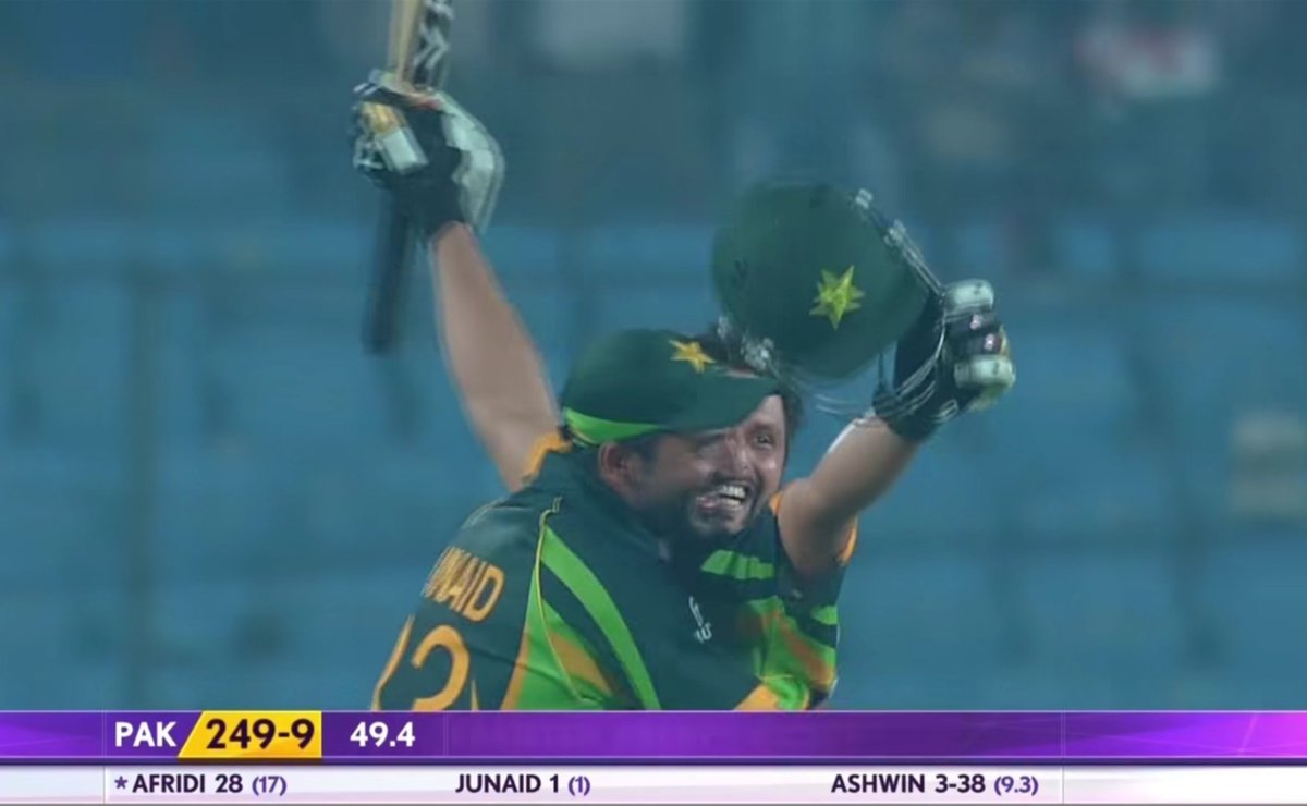 usmansatti476's tweet photo. ⚡Share your memories about this epic match!! 

Shahid Afridi #BoomBoom #INDvPAK https://t.co/bc4GzOw7Gl