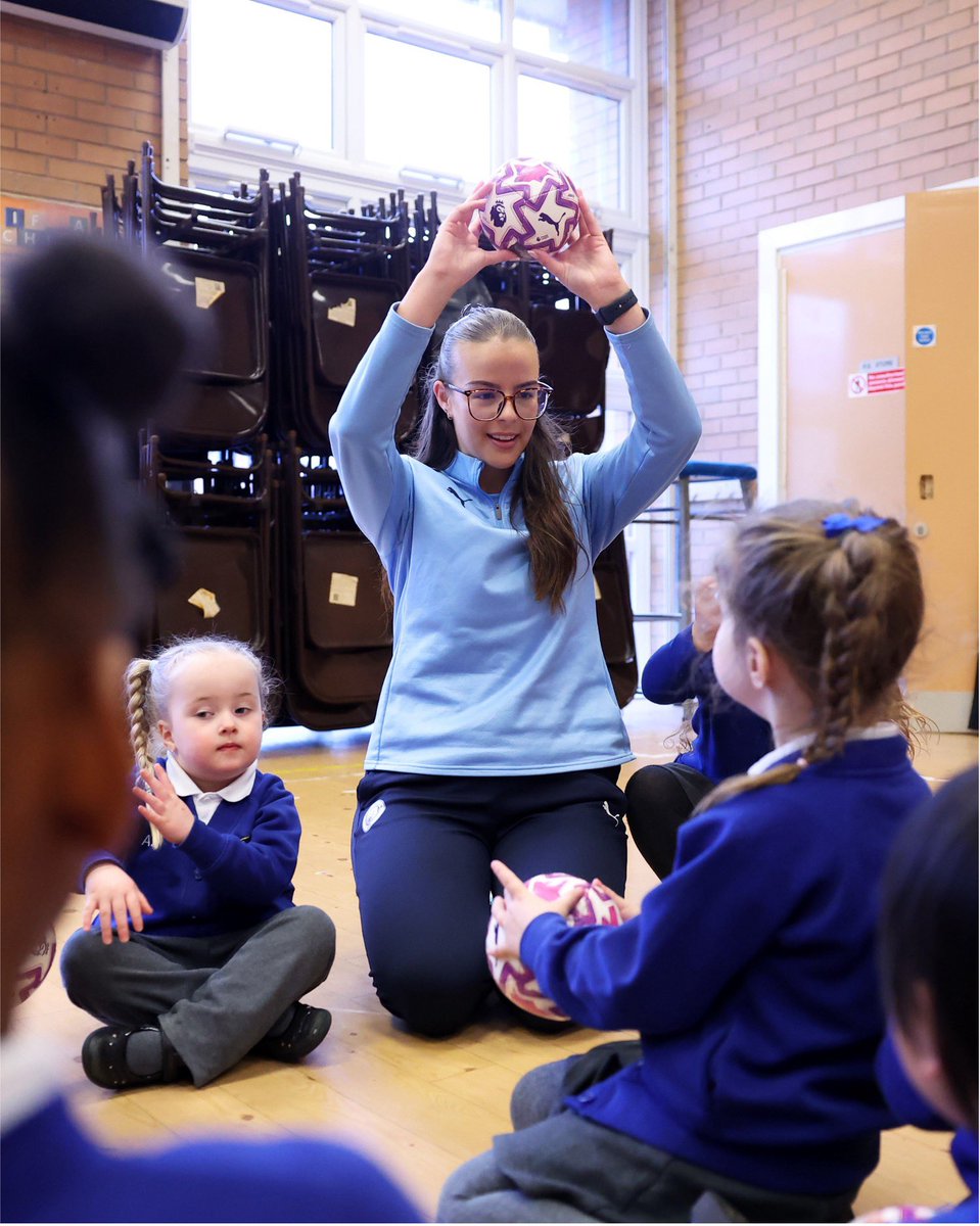citcmancity's tweet photo. Celebrating our work to empower healthier lives through football this International Day of Charity and everyday. 🩵

🔗 Find out more about our work here: https://t.co/ZzAaPdkvu3 https://t.co/IBybAawPlQ