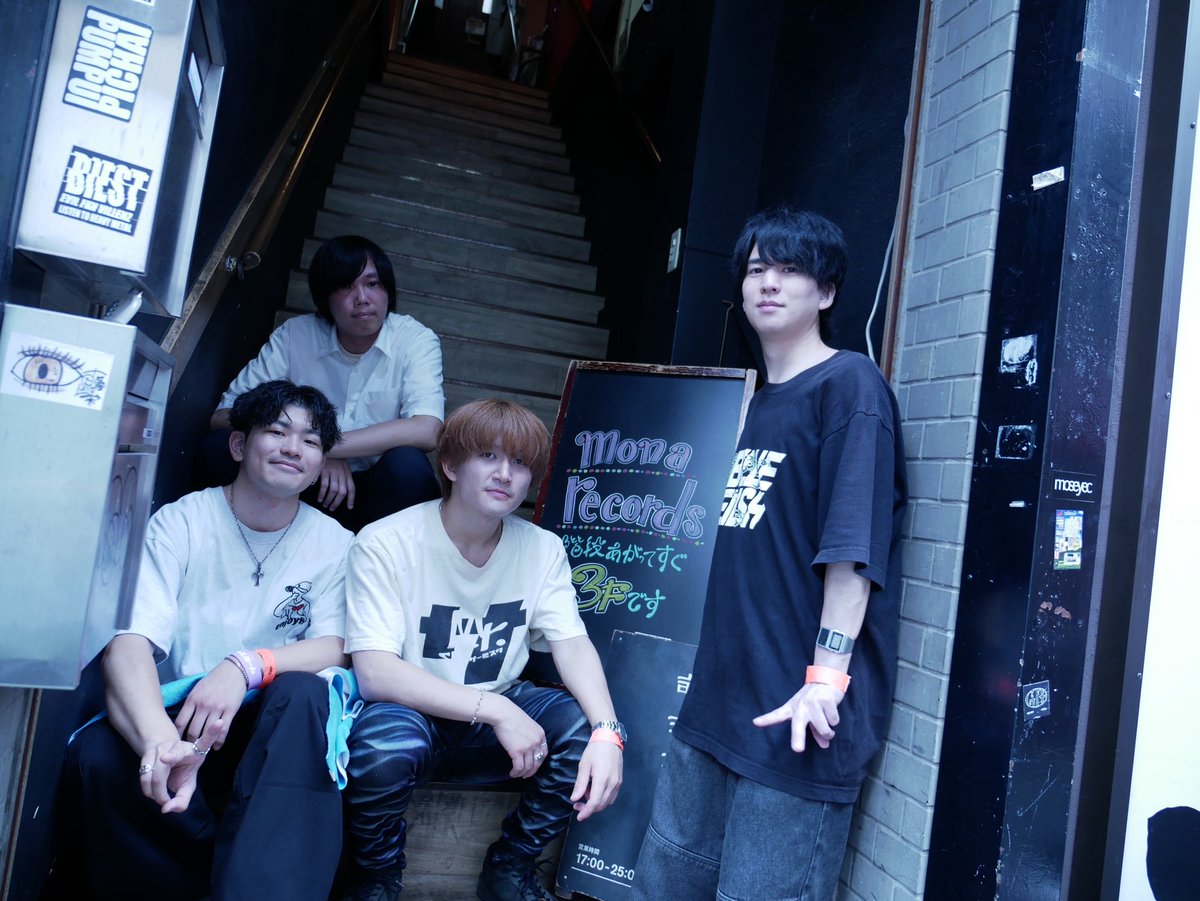 surMr_'s tweet photo. 🔥Thank You🔥

2026 旬は巡る。supported by Eggs
( @monarecords 出演)
ありがとうございました！！

会場にいた全員で、
凄くいい時間をやれたと思います。

またライブで会いましょう！！
.
.
.
Photo by @rina___0o
#旬は巡る2026 #旬は巡る #おすすめバンド https://t.co/tFg3pIJmjv