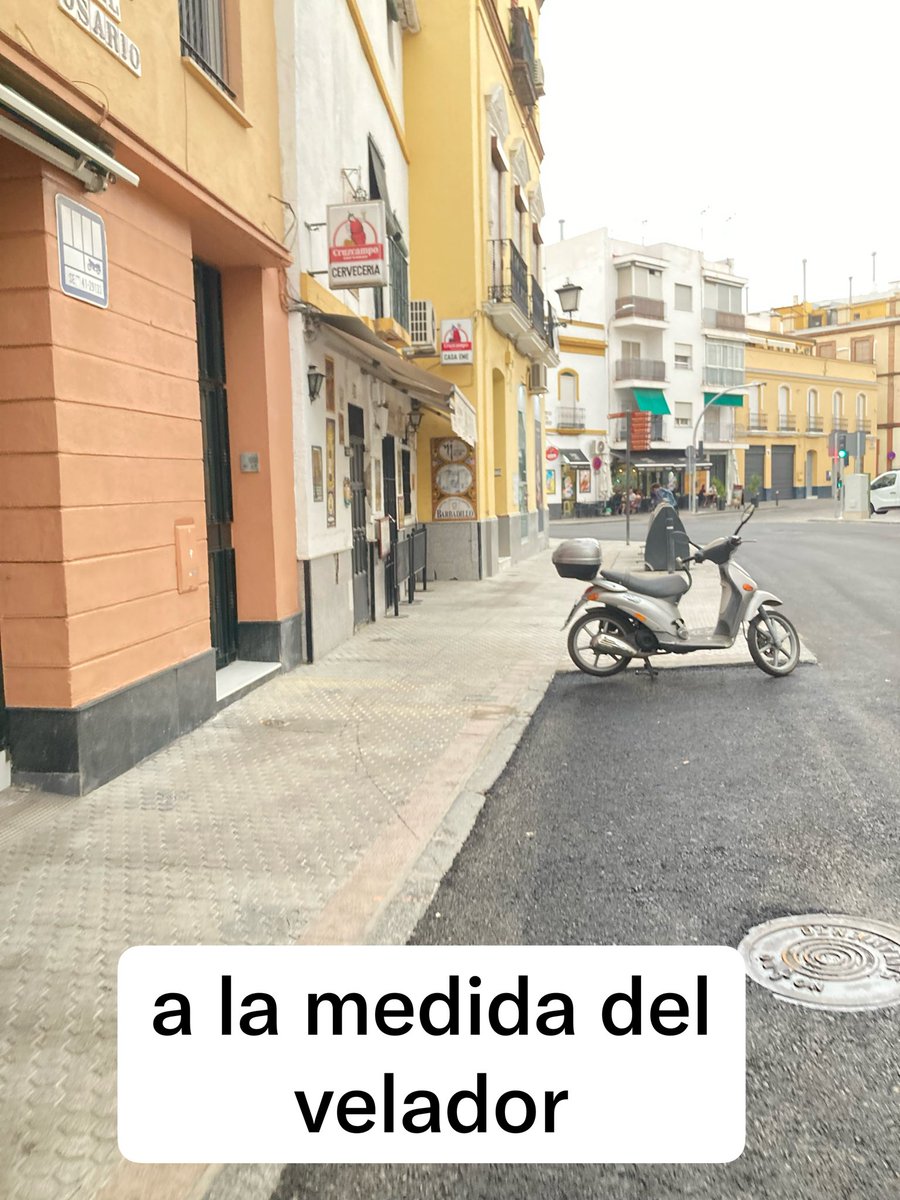amiguedalino's tweet photo. Reurbanización de la Puerta Osario… a l medida de los hosteleros!
¿Aún quedan dudas de para quién gobiernas @jlsanzalcalde ?
Ni más espacio para pasar ni sombra (🌳) ¡más veladores! @SevillaSeMuere @SVQ_Se_Levanta https://t.co/dgkSQyw0eY