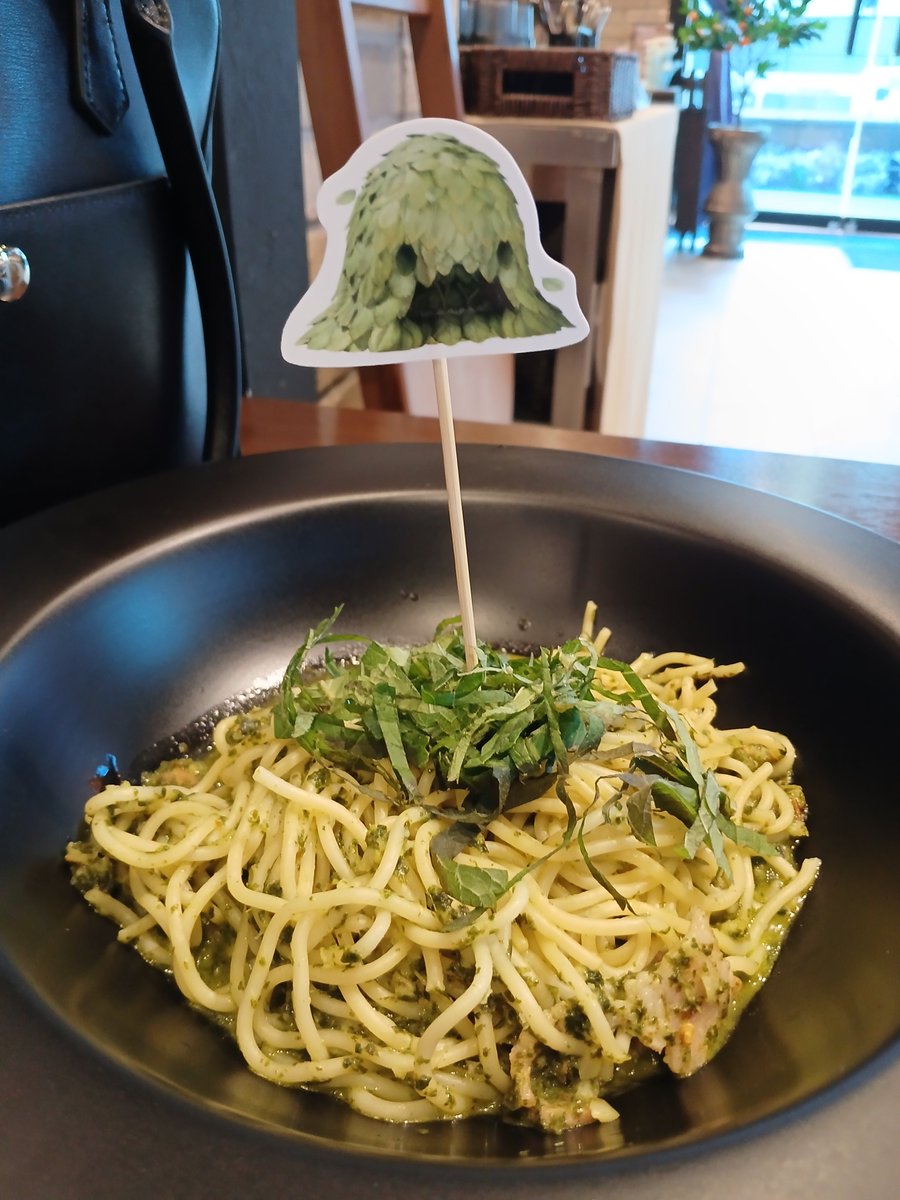 F14GG's tweet photo. 카페 크리스타리움 1인먹부림 후기

묵사발: 생각보다 맛있다 냉면사리 추가해서 먹고싶음 근데 좀짬 내가 입맛이 좀 짠편인데도
깻잎페스토파스타: 생면이 아니라 많이 아쉽지만 소스가 마싯다 https://t.co/iiSR7CpRoK