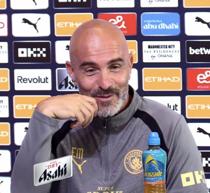 sly_vlog's tweet photo. 🚨🔵 Enzo Maresca on Enzo Fernández saying he joined a “big club”: “My view is that he was in a big club at Chelsea and he joins a big club at Man City”. https://t.co/bLvjAEtGVi