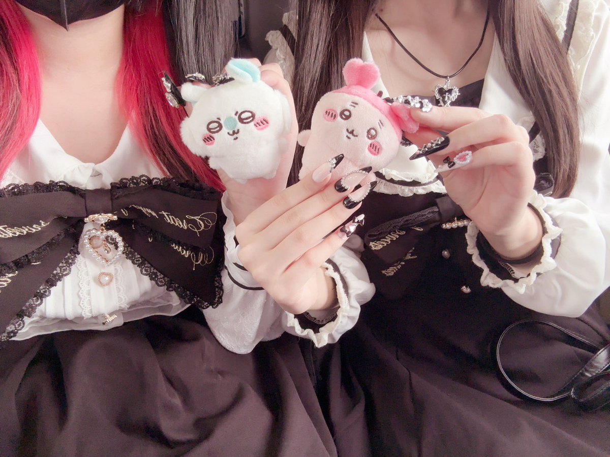 ui_noxon's tweet photo. ひとはとふたば!おそろい増えた!

 #ちいかわ映画  #ももんが  #地雷系 https://t.co/50IV65jaS1