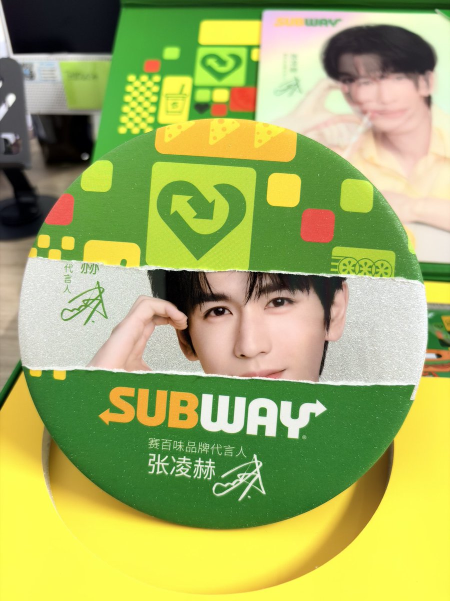 ooppoogee's tweet photo. Subway x จางหลิงเฮ่อ (เซตกล่องสะสมเทศกาลซีซี)

ส่งต่อ 1,000 บาท ✅ ส่งให้ฟรีค่ะ

#ตลาดนัดจางหลิงเฮ่อ #zhanglinghe #จางหลิงเฮ่อ https://t.co/FSJkgn5mpx