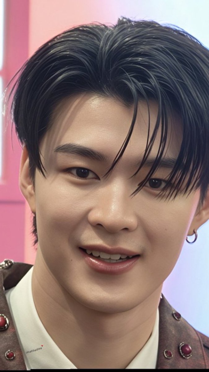 BabiiTl's tweet photo. มุมนี้ ซูมเท่านี้ ใกล้ขนาดนี้ คนถ่ายอยู่ยังไง นี่ขิตแล้ว🫪🫪🫪🫪 https://t.co/Nrjix2pMOh