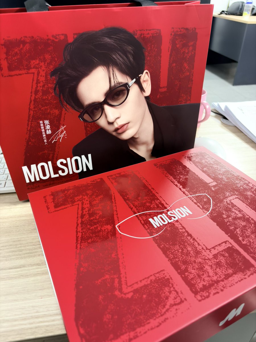 ooppoogee's tweet photo. Molsion x จางหลิงเฮ่อ (เฉพาะเมิร์ชนะคะ)

ครบเซ็ตค่ะ

ส่งต่อ 1,500 บาท ✅ ส่งให้ฟรีค่ะ

**มีเมิร์ชของจางจางหลิงเฮ่อหลายแบรนด์ สามารถทักมาสอบถามได้นะคะ**

#ตลาดนัดจางหลิงเฮ่อ #จางหลิงเฮ่อ #zhanglinghe https://t.co/t14zQETZwR