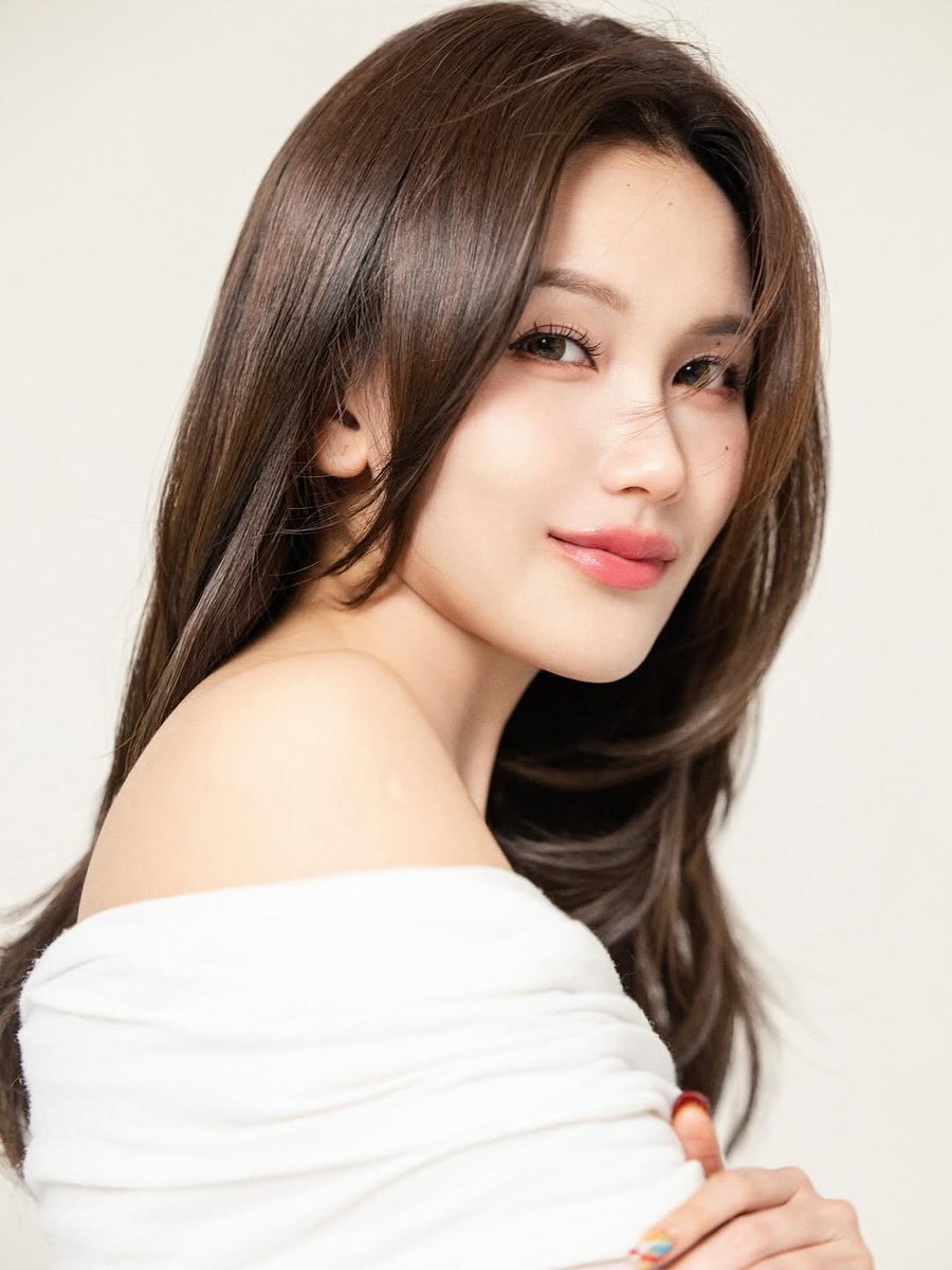 tesaol's tweet photo. 🤍

님, 사진을 이렇게나 예쁘게 담아주셔서 정말 감사합니다 🫶🏻🥰 나온 사진들이 전부 다 제 마음에 들어서 정말 행복해요 🫰🏻💋

앞으로 또 다른 프로젝트에서 함께 작업할 수 있기를 기대합니다! 🤗😍 https://t.co/bunvXLwug5