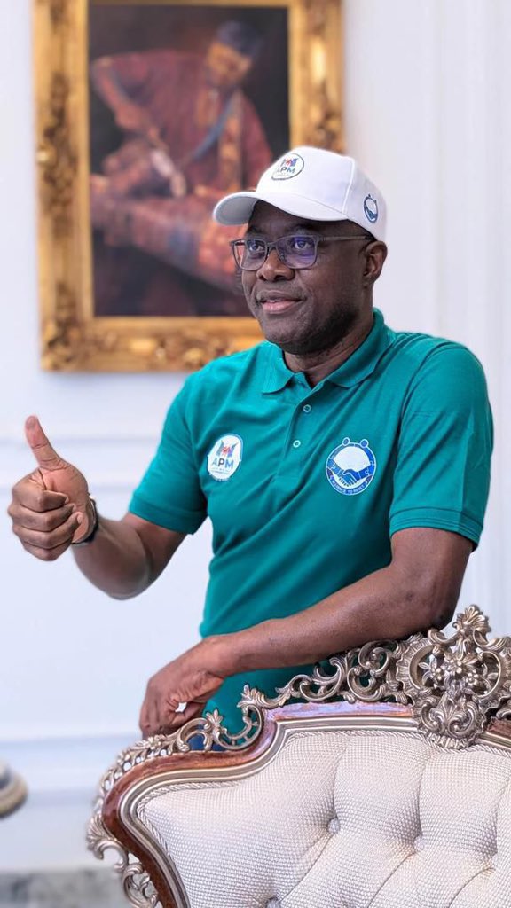 Emmanex100's tweet photo. The 2023 victory was no fluke. Seyi Makinde won 31 of Oyo State’s 33 LGAs with over 563,000 votes—a clear reflection of the people’s confidence in his record of visible action and delivery.

#Voteseyimakinde4president #Seyimakinde4president2027 #Resetnigeria2027 https://t.co/DTt7qn7J7K