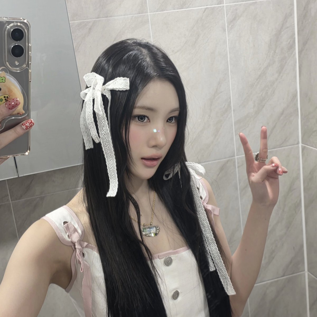 euyoonchae's tweet photo. 🎀 https://t.co/NIneCf9VhT