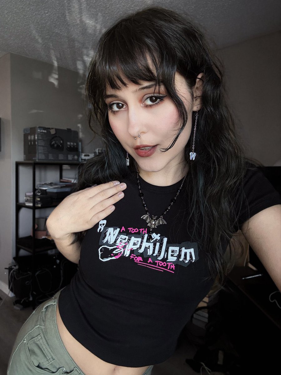 GoondYaps's tweet photo. Had to look her up but yeah she’s stunning 😍 

https://t.co/Xpz1qx7pT9 https://t.co/l6VKma0Cpi