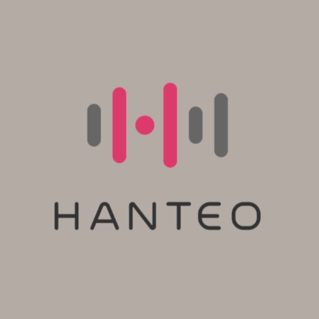 jisooschart's tweet photo. ‘CLICK’ by #JISOO debuts at #1 on Hanteo's Physical Album daily chart with 101,816 copies sold. It marks the second-highest 1st day sales for a female soloist album this year — despite being a single album. https://t.co/J1ov2eZLRi