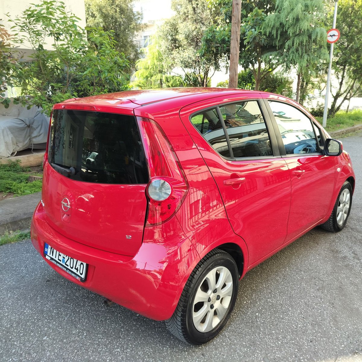 CaseyPetullr's tweet photo. Coming soon: a standout city car—2008 Opel Agila B Blaze Red, 1. 2L 86hp, 168, 000 km, pristine condition. Fully equipped Sri Edition, low running costs, complete service, new brakes, shocks, all-season tires, and full history. https://t.co/ak0oEApsuf