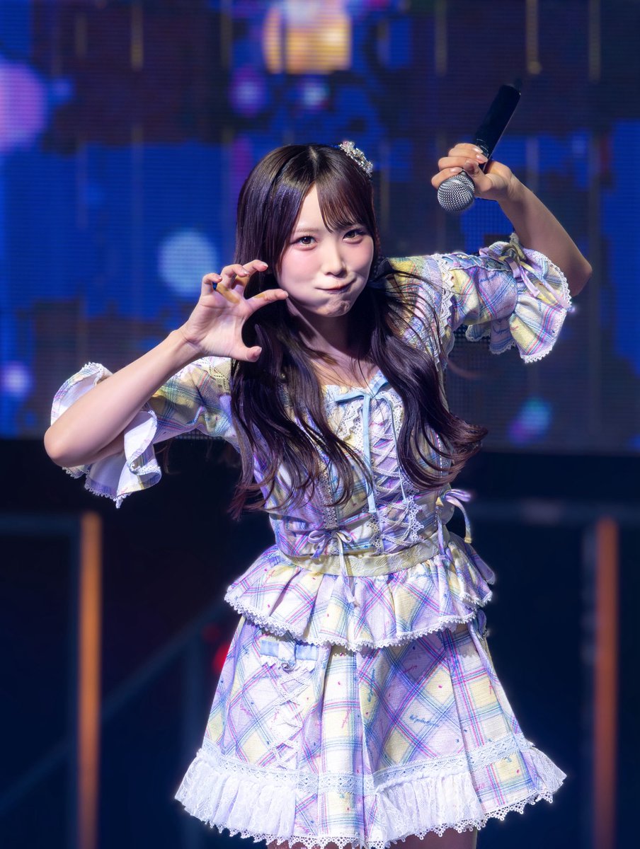 momojuri0202's tweet photo. 2026/9/5
≒JOY 全国ツアー2026「この夏 全部 全部 僕にください」 in 本多の森北電ホール

新衣装×ぷく顔=神🥹

#逢田珠里依 ちゃん(@aida_jurii )
#ニアジョイ_カメコ https://t.co/UyxnmsZLeb