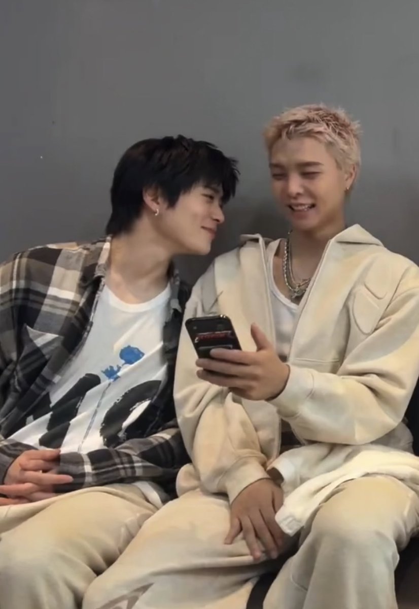 pan_2kiez's tweet photo. อยากหอมก็หอม อยากอ้อนก็อ้อน อยากทำไรก็ทำ แล้วแต่น้องแจนเลยค่าาา ใครจะไปห้ามเทอชได้ 😭😭😭😭😭😭😭😭 https://t.co/UIr3WuSXGP