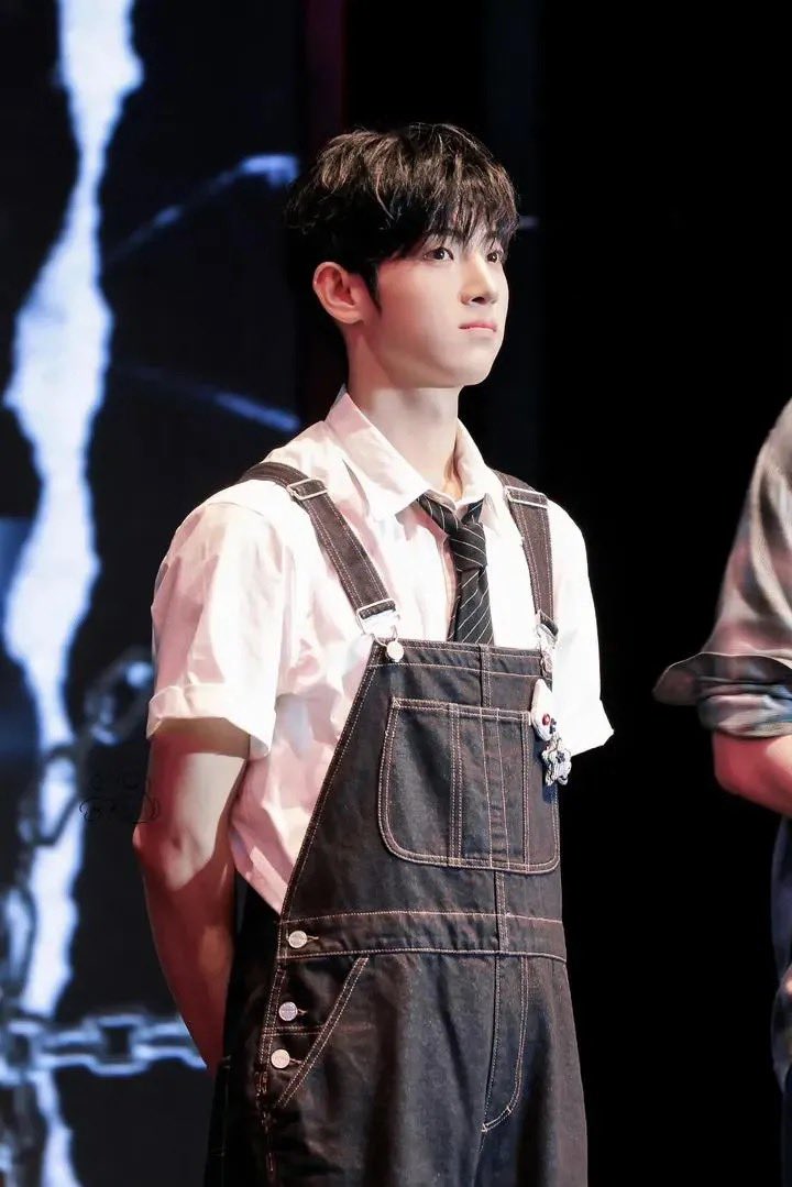mabel_Nyx's tweet photo. กรี๊ดดดด ! ลุคนี้ยัยน้องมาก🩷
ทำไมน่ารักได้ขนาดนี้นะ 🫠

#PARKSIWOO https://t.co/0QaKFaBod4