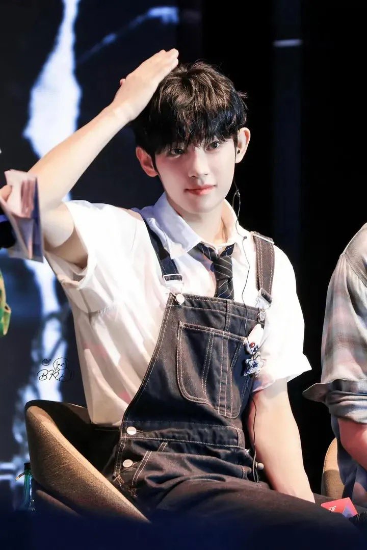 mabel_Nyx's tweet photo. กรี๊ดดดด ! ลุคนี้ยัยน้องมาก🩷
ทำไมน่ารักได้ขนาดนี้นะ 🫠

#PARKSIWOO https://t.co/0QaKFaBod4