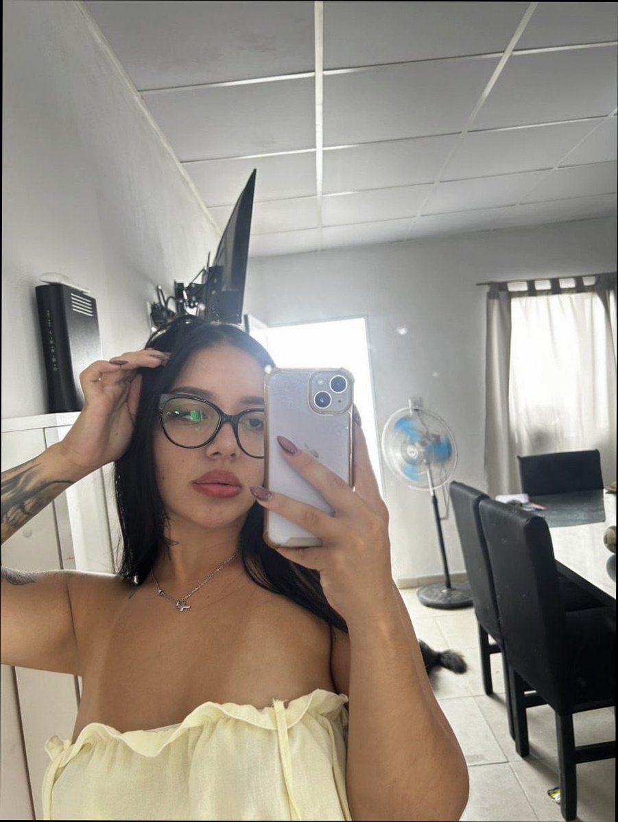 Jasmine5wb's tweet photo. keeping today as low-key as possible https://t.co/WiKpmLqDG5
