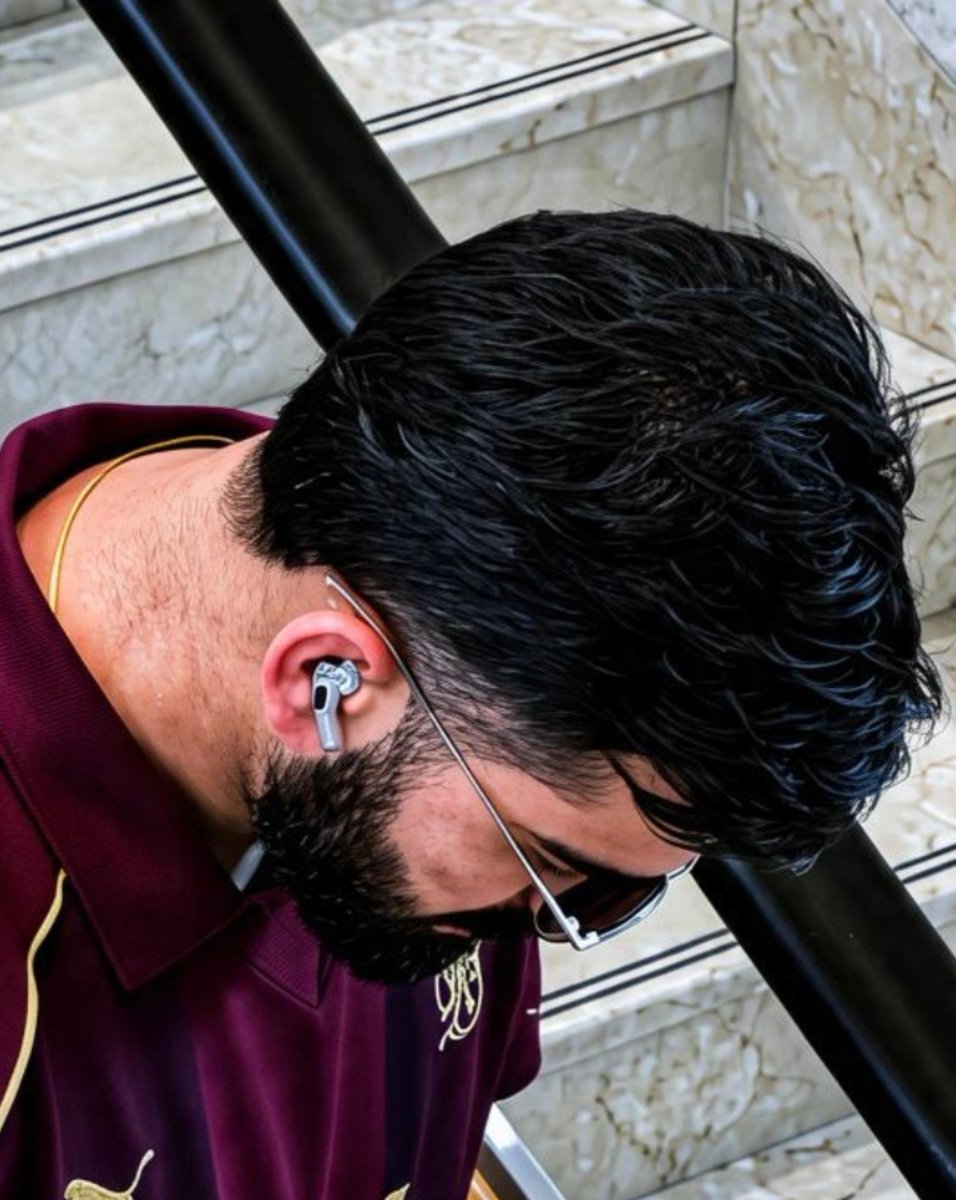 himanii_68's tweet photo. 🚨 MAXWELL PICKS THE BEST PLAYERS HE HAS SEEN IN CRICKET: [Keepin' it Cricket YT] 

ODIs - Virat Kohli 🐐 

Tests - Steve Smith 🔥 

T20s - Andre Russell 🥶 https://t.co/fPYlcINPUH