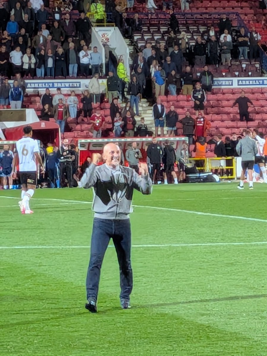 timofthetown's tweet photo. Let's make SN1 a fortress today #stfc #bringthenoise https://t.co/paxJQ5tDKo