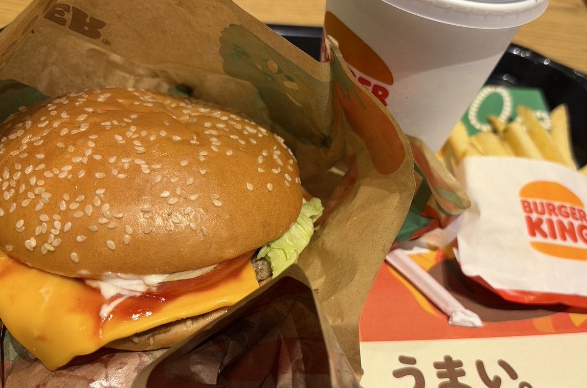 migi1925's tweet photo. 通常の3倍くらい増量されたオールヘビーだった！
たぶん1週間以内にまたバーガーキング来ます！！ https://t.co/B4VwHPEqqX