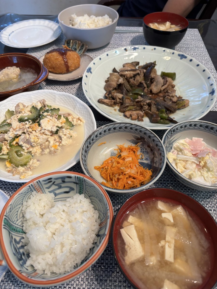 y_mondayfasting's tweet photo. #月曜断食　6日目

✅不食日はお水で過ごす
✅良食日は
朝☀️プレーンヨーグルトと季節の果物
昼🍽️お肉とお野菜
夜⭐️野菜中心
✅拳2個分

我ながら真面目にやったなぁ笑
週末はしっかり食べて楽しく運動しよう💪 https://t.co/CVUCCDI7h8