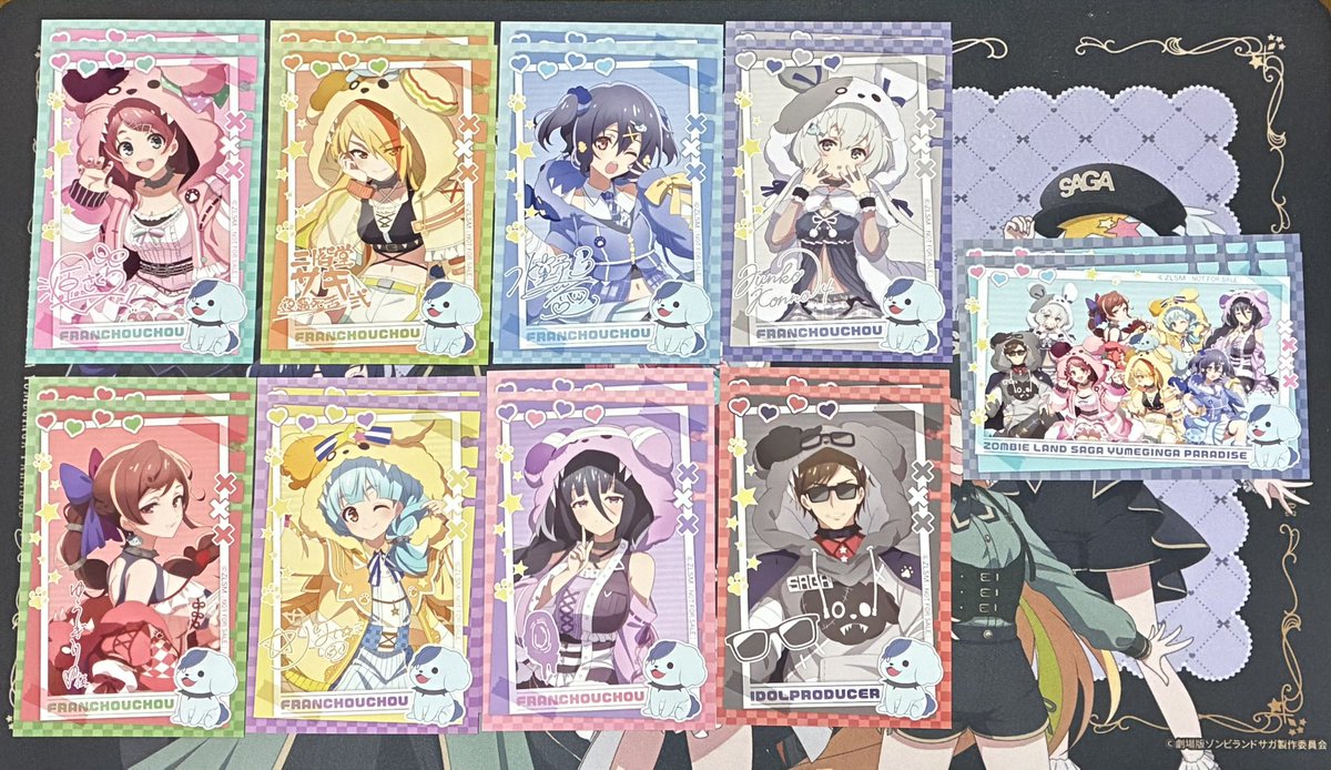 PpP33619451's tweet photo. 今日の戦利品です✨.ﾟ･*..☆.｡.:*✨.☆.｡.:.
今回のロメロパーカー…
みんなの衣装と表情が良すぎる…
#ゾンビランドサガ
#カラオケ鉄人 https://t.co/Q5ugl7Sy2V
