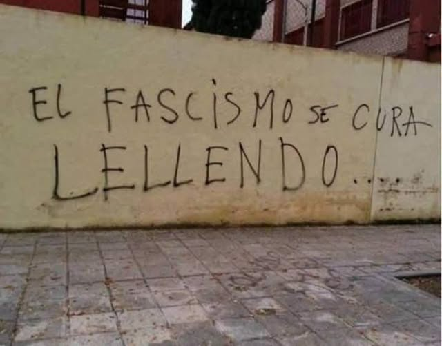 Rober_Alcaz's tweet photo. ¡Muy bien, campeón...sigue "lellendo"...!
Pobres rojillos, Dios mío. https://t.co/Cq0F2y89RY