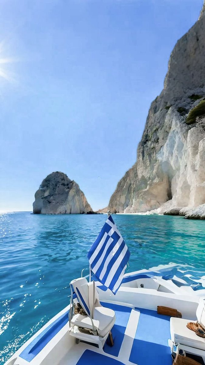 onllycutestuff's tweet photo. Mykonos, Greece https://t.co/I7xWVV2GH0