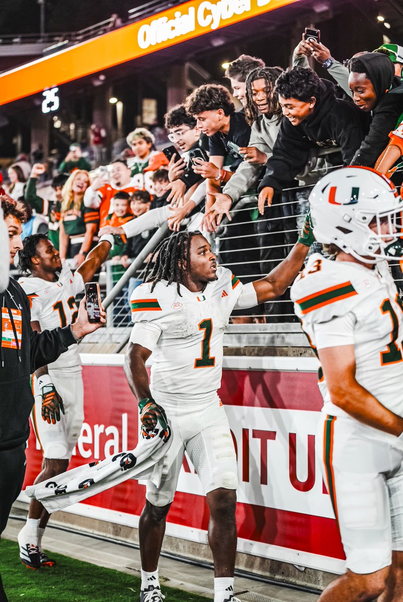 CanesFootball's tweet photo. Another ELITE showing by our Canes Family! 💪

Thank you to all the Canes fans who made the trip out west...we can't wait to see you Thursday at Hard Rock Stadium! 🙌 https://t.co/MPR0ZcgVHy