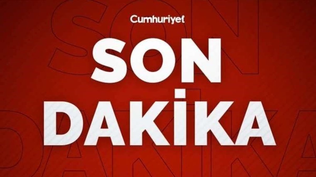 cumhuriyetgzt1's tweet photo. 🔴Özgür Özel'den köprü ve otoyolların özelleştirme kararı üzerine açıklama:
📍"İhaleye girecek olanlara söylüyorum. Seneye geleceğiz, iktidara geleceğiz. Bütün otoyolları devletleştireceğiz."
https://t.co/4MbkeTzm9h https://t.co/8TBeMKqsqc