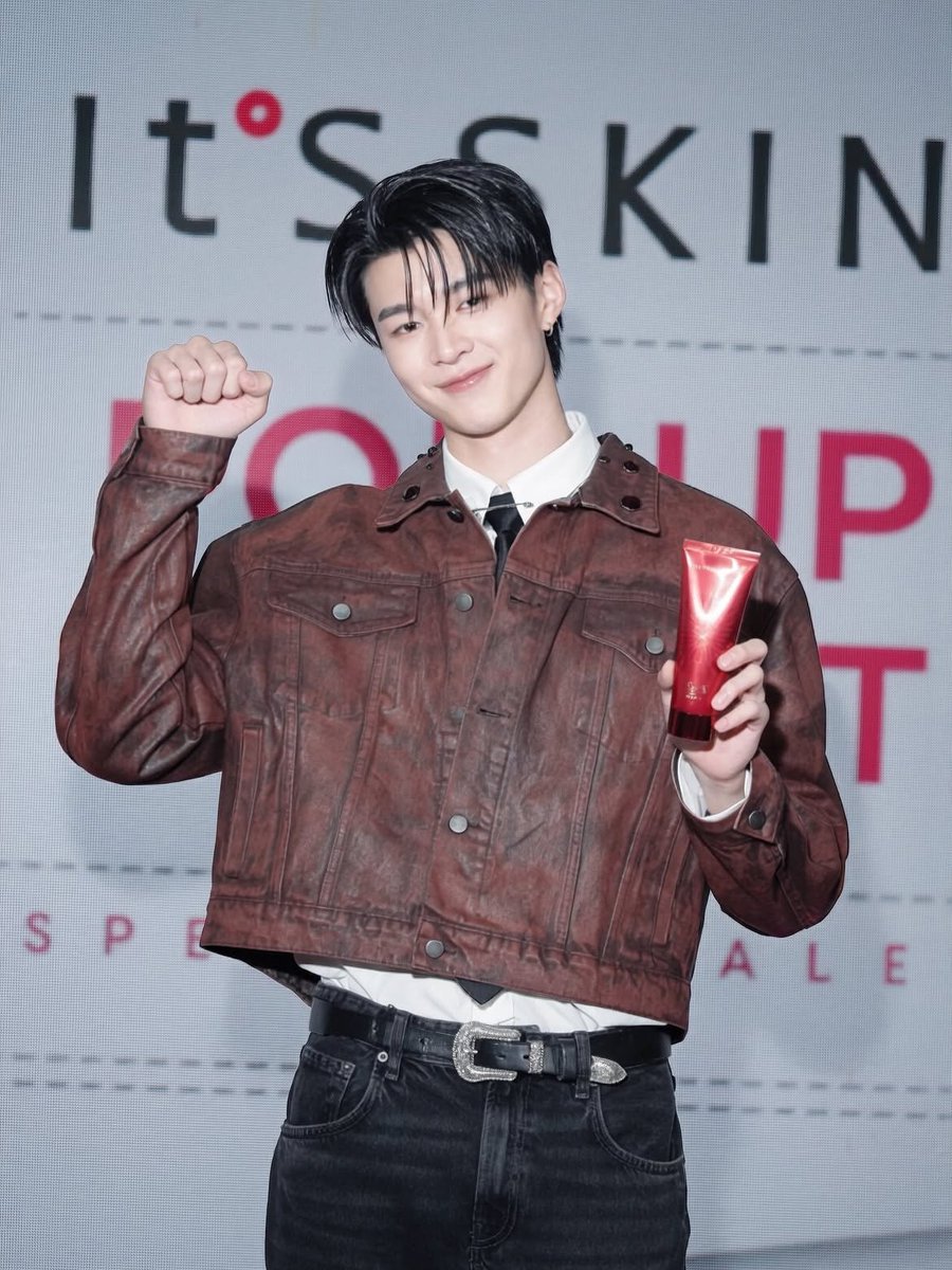 soesan357850's tweet photo. ချစ်တယ်လို့အရမ်းချစ်တယ် 

MEEN x ITSSKINPOPUP

#ITSSKINPOPUPMARKET #MEENxITSSKINPOPUP #meennicha8 https://t.co/sc8VP26xXX