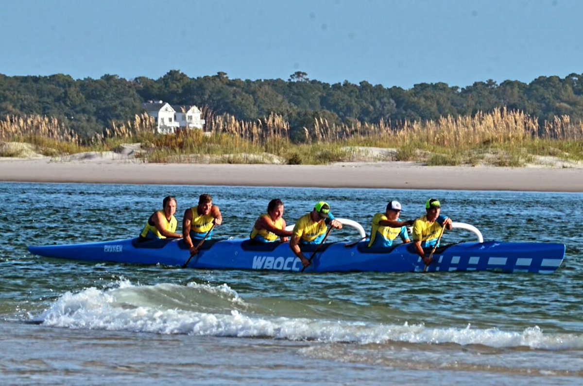 SherlyFalkssr's tweet photo. Men at Mason’s Inlet in the calm before the storm on race day. https://t.co/8BqoB2pRwe