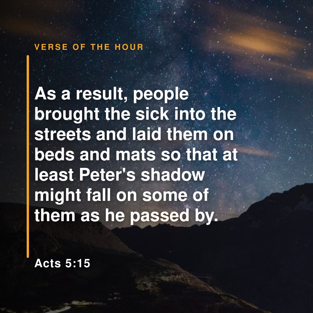 BibleHourApp's tweet photo. As a result, people brought the sick into the streets and laid them on beds and mats so that at least Peter's shadow might fall on some of them as he passed by.
Acts 5:15
#Acts #Acts5 #Acts515 #BibleVerse #Bible #Faith #Jesus #BibleHour https://t.co/yAWC3gbNPQ